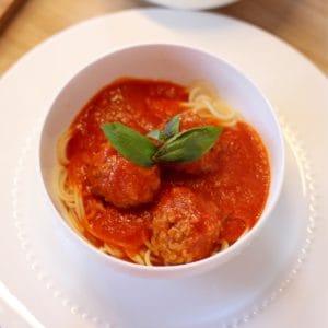 fi meatballs with tomato sauce