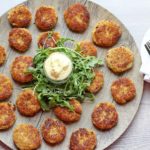Cauliflower fritters with curry sauce