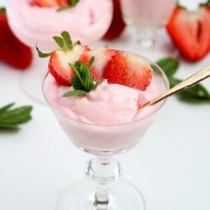 cream cheese strawberry mousse