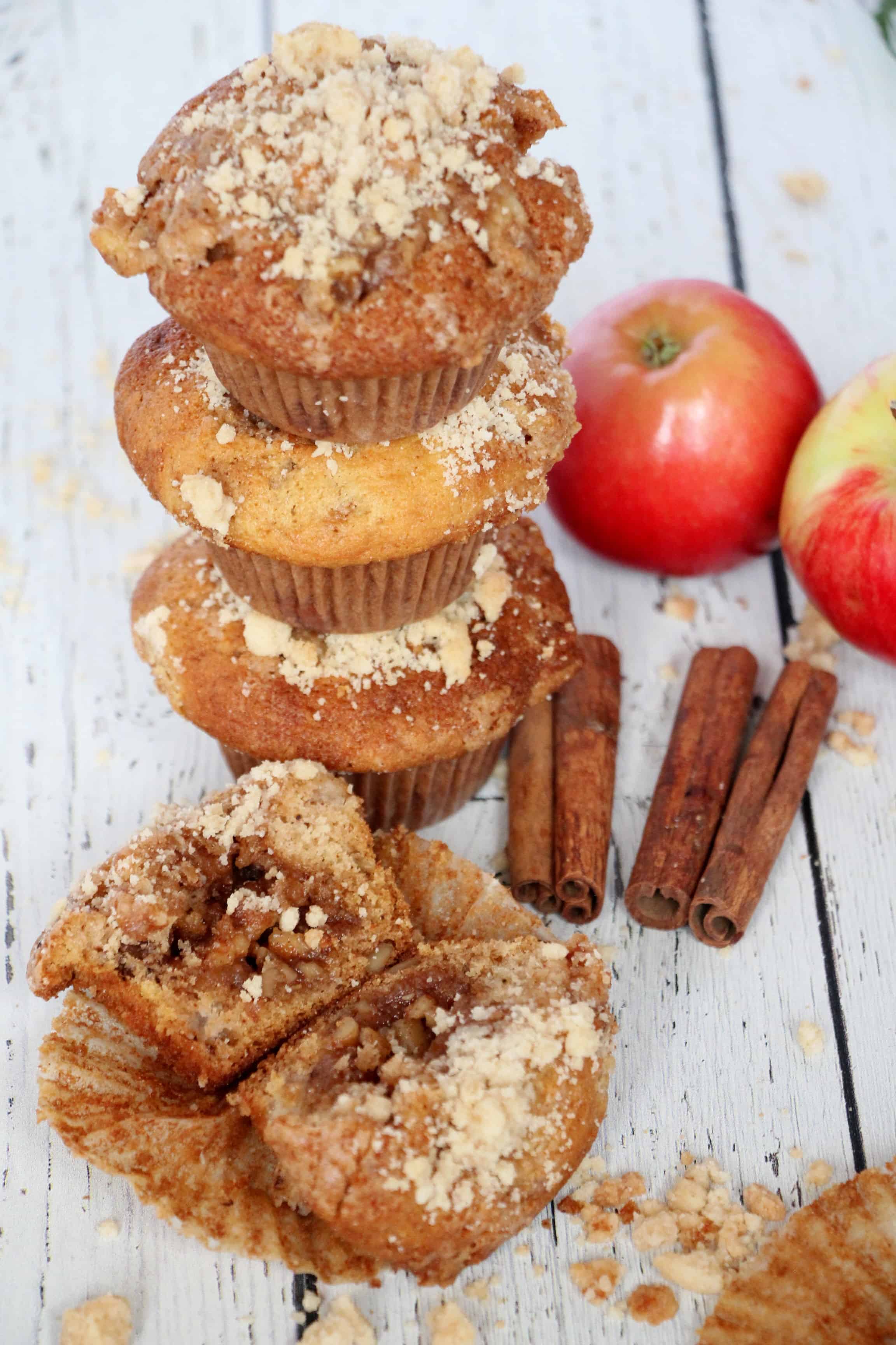 delicious Apple streusel muffin recipe