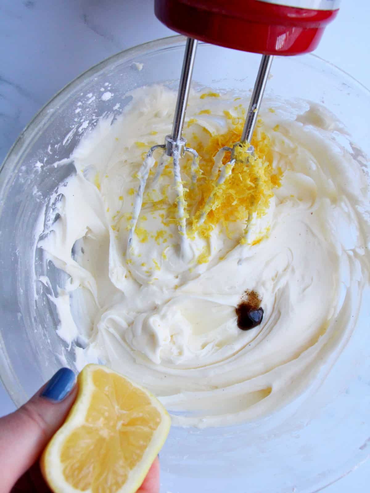 adding zest and vanilla sugar to cream cheese
