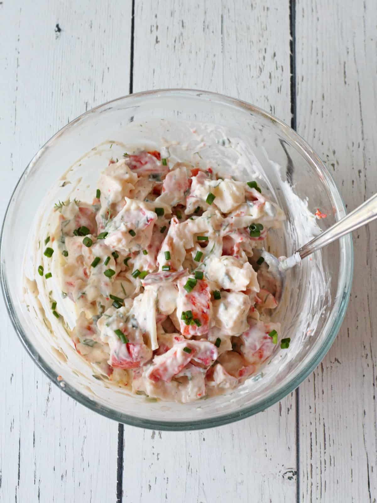 lobster mixture with mayonnaise and butter