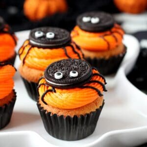 Featured image for Halloween vanilla cupcakes